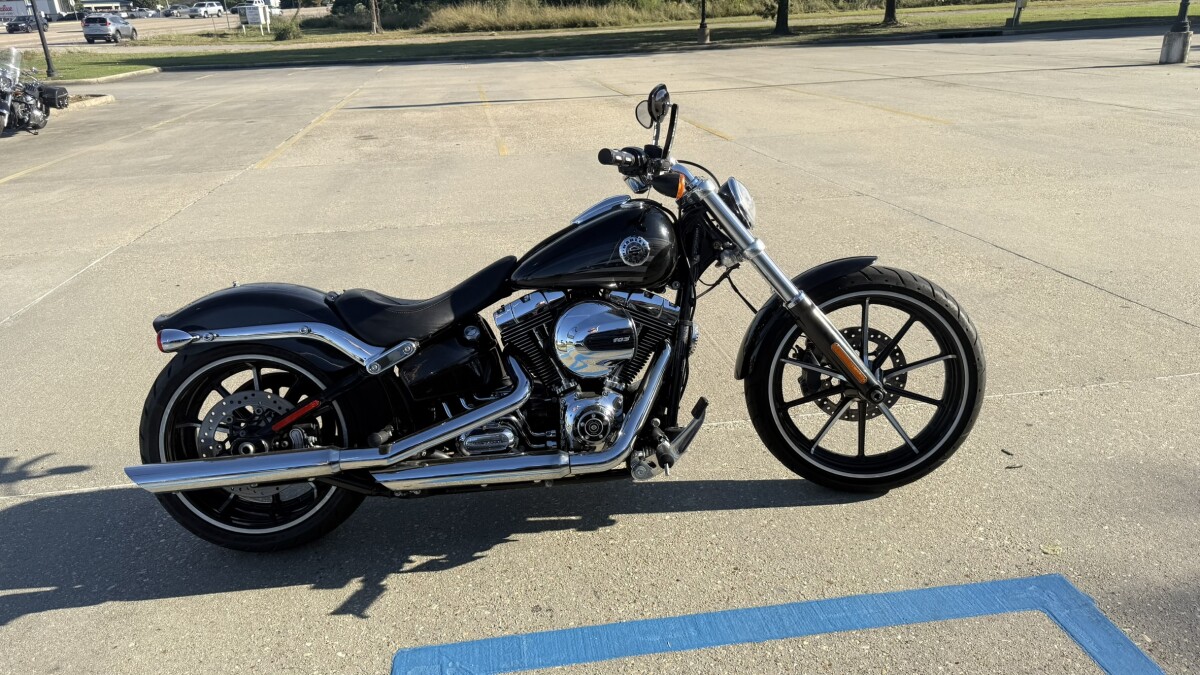 2016 Harley-Davidson Breakout - Photo 10