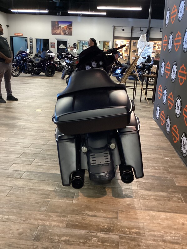 FLHX 2011 Street Glide - Photo 7