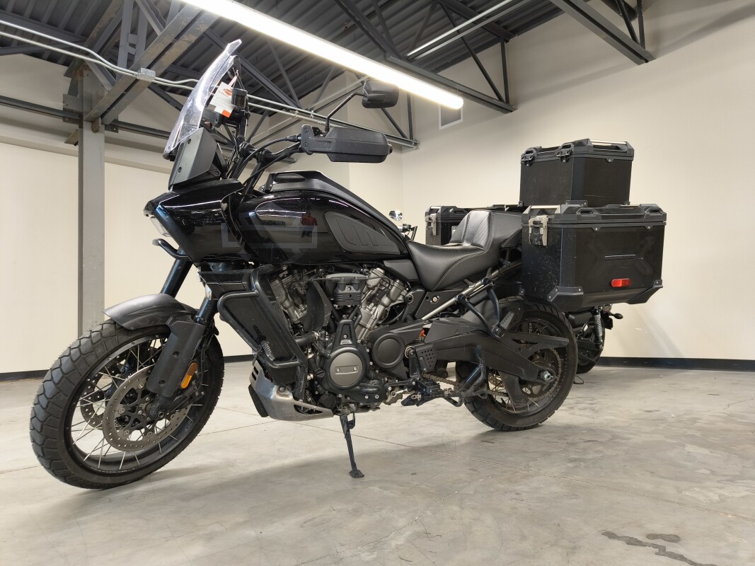 2023 Harley-Davidson Pan America 1250 Special Vivid Black