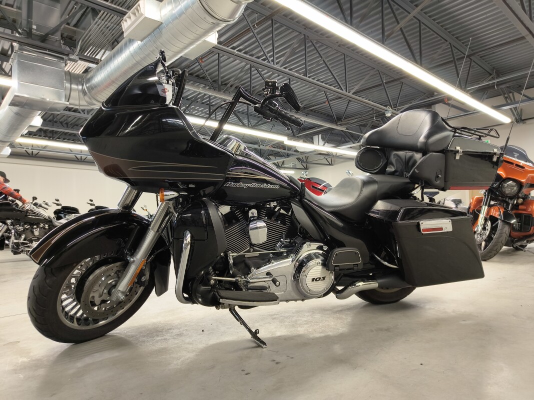 2013 Harley-Davidson Road Glide Ultra Black