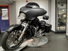2017 Harley-Davidson Street Glide® Special thumb 0