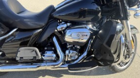 2022 Harley-Davidson® Ultra Limited thumb 1