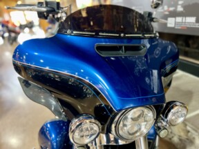 2018 FLHTK - Electra Glide Ultra Limited Anniversary thumb 1