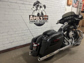 2015 Harley-Davidson® Street Glide® Special Black  thumb 2