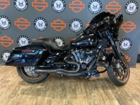 FLHXST 2022 Street Glide® ST thumb 1