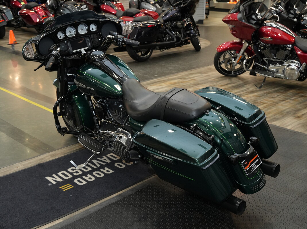 2015 Harley-Davidson Street Glide Special, photo 9