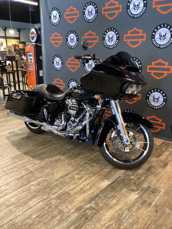 FLTRX 2023 Road Glide - Photo 2