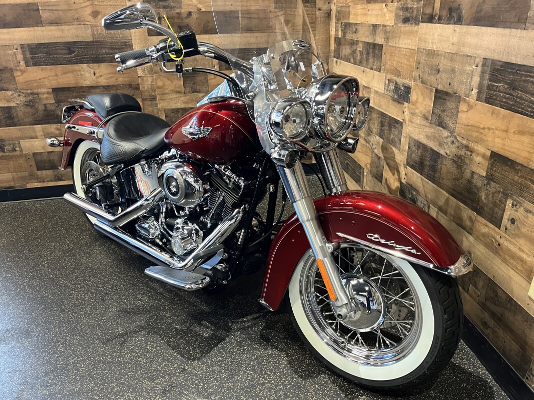 2010 Harley-Davidson Softail Deluxe Red Hot Sunglo FLSTN - Photo 2
