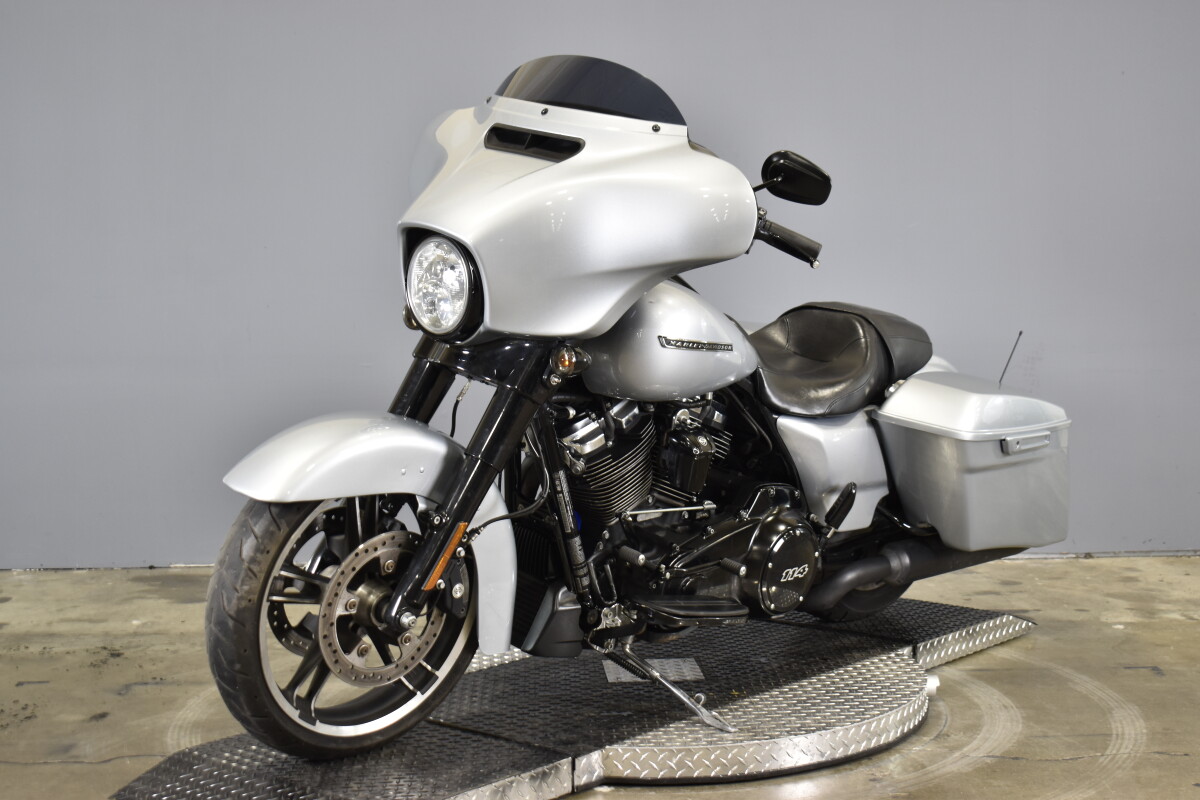 2019 Harley-Davidson Street Glide Special FLHXS - Photo 4