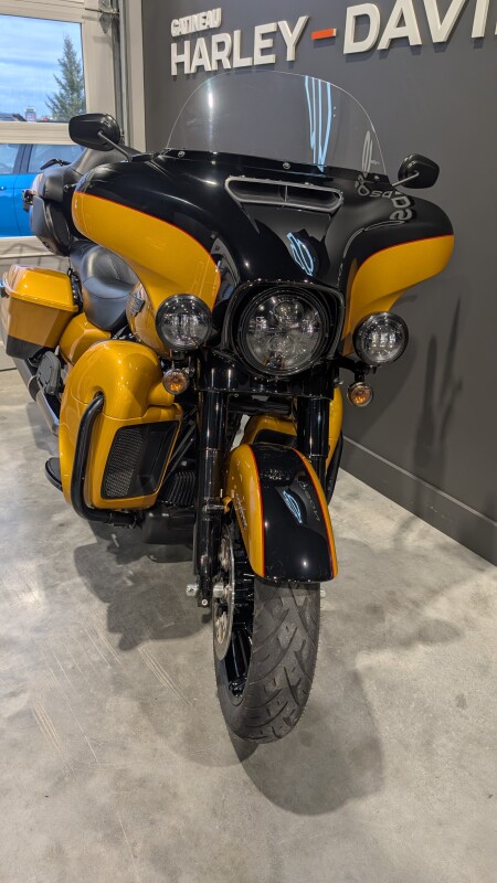 2023 Harley-Davidson Ultra Limited Prospect Gold/Vivid Black - Black Finish - Photo 4