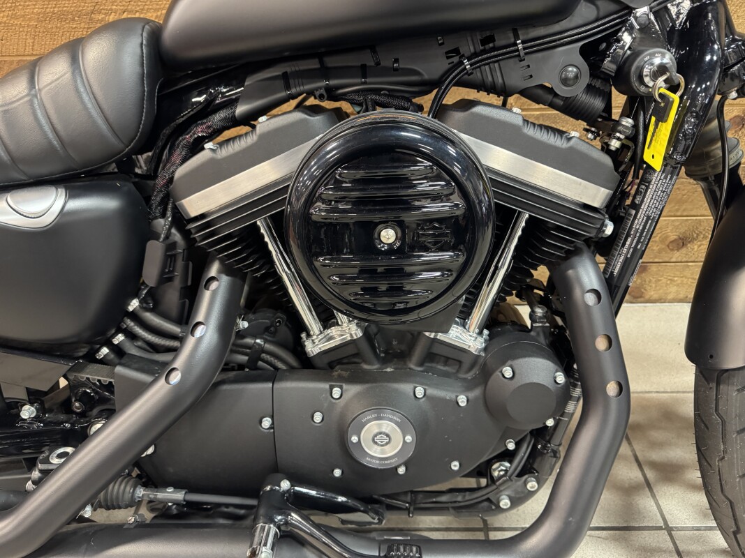 2017 Harley-Davidson Iron 883 Black Denim XL883N - Photo 3