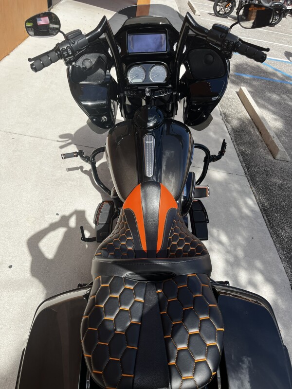 Road Glide Special - Photo 10