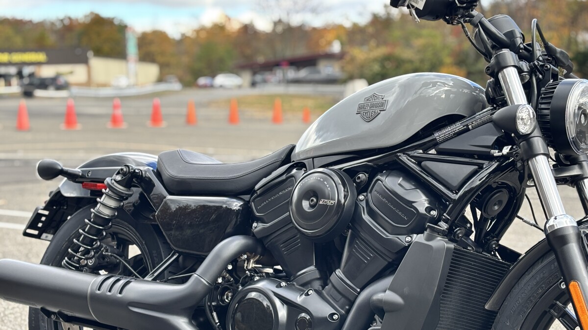 RH975 2025 Nightster - Photo 6