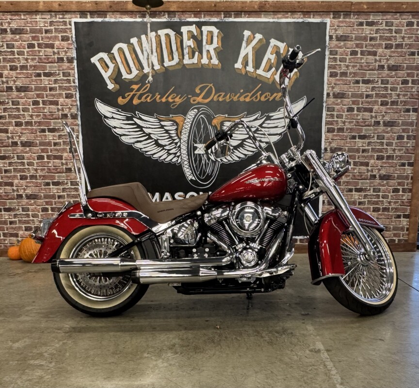 2018 Harley-Davidson Deluxe FLDE