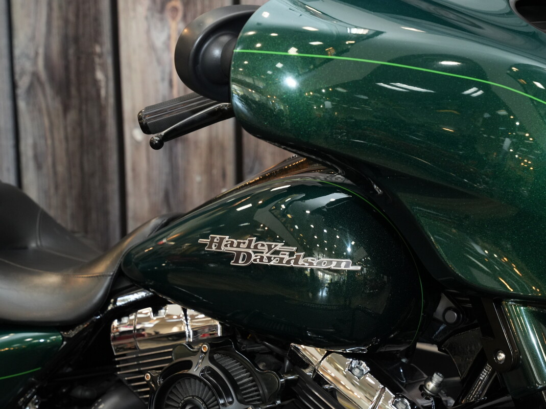 2015 Harley-Davidson Street Glide Special, photo 4