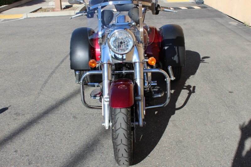 Harley-Davidson Freewheeler 2016 FLRT 852979T VELOCITY RED - Photo 2