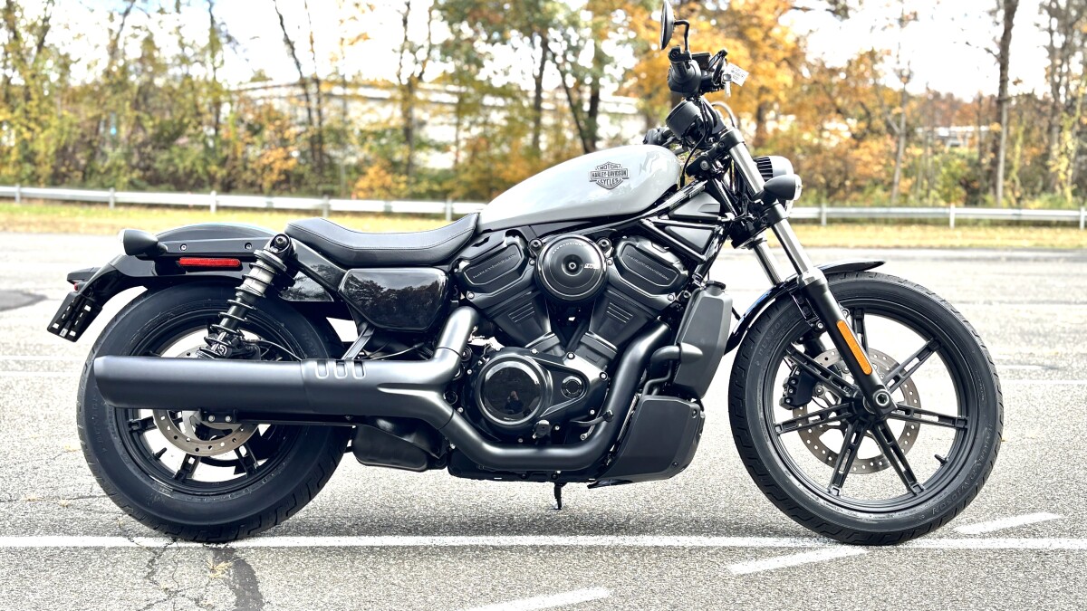 RH975 2025 Nightster