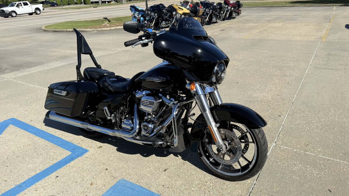 2023 Harley-Davidson Street Glide