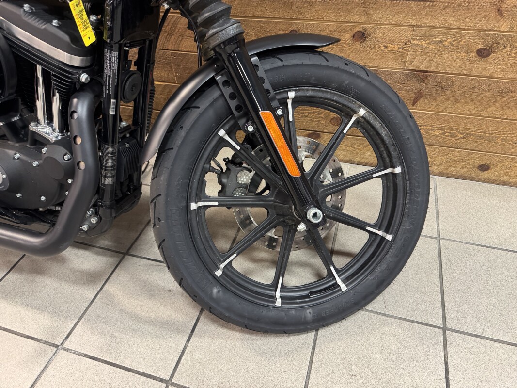 2017 Harley-Davidson Iron 883 Black Denim XL883N - Photo 4