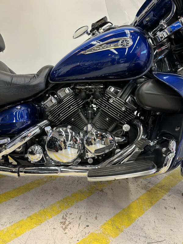 2011 Yamaha Royal Star Venture Blue - Photo 4