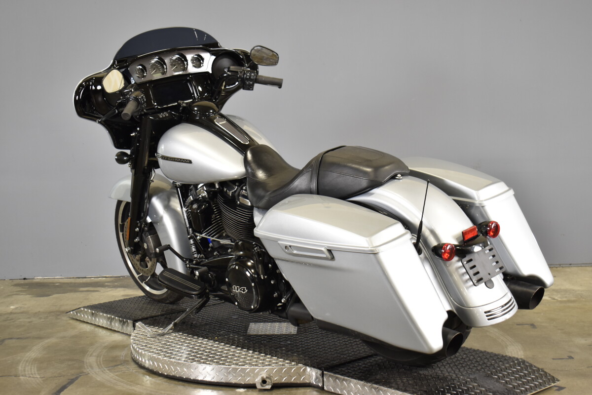 2019 Harley-Davidson Street Glide Special FLHXS - Photo 6