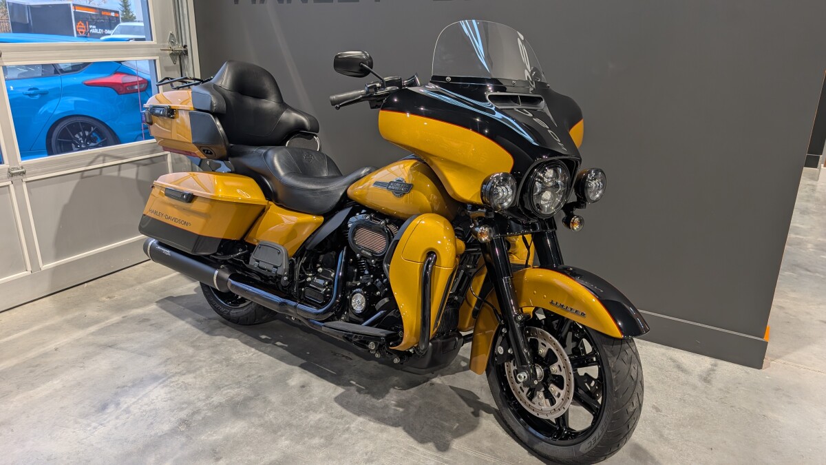 2023 Harley-Davidson Ultra Limited Prospect Gold/Vivid Black - Black Finish - Photo 6