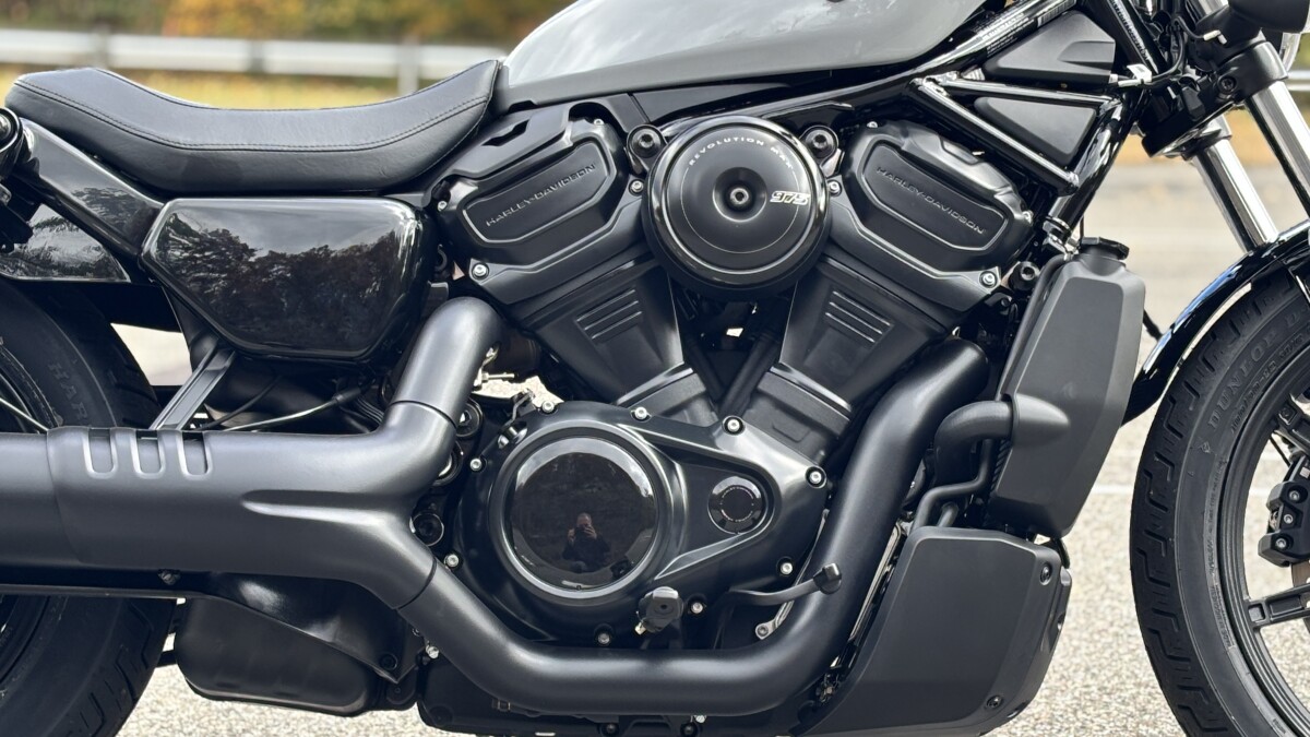 RH975 2025 Nightster - Photo 3