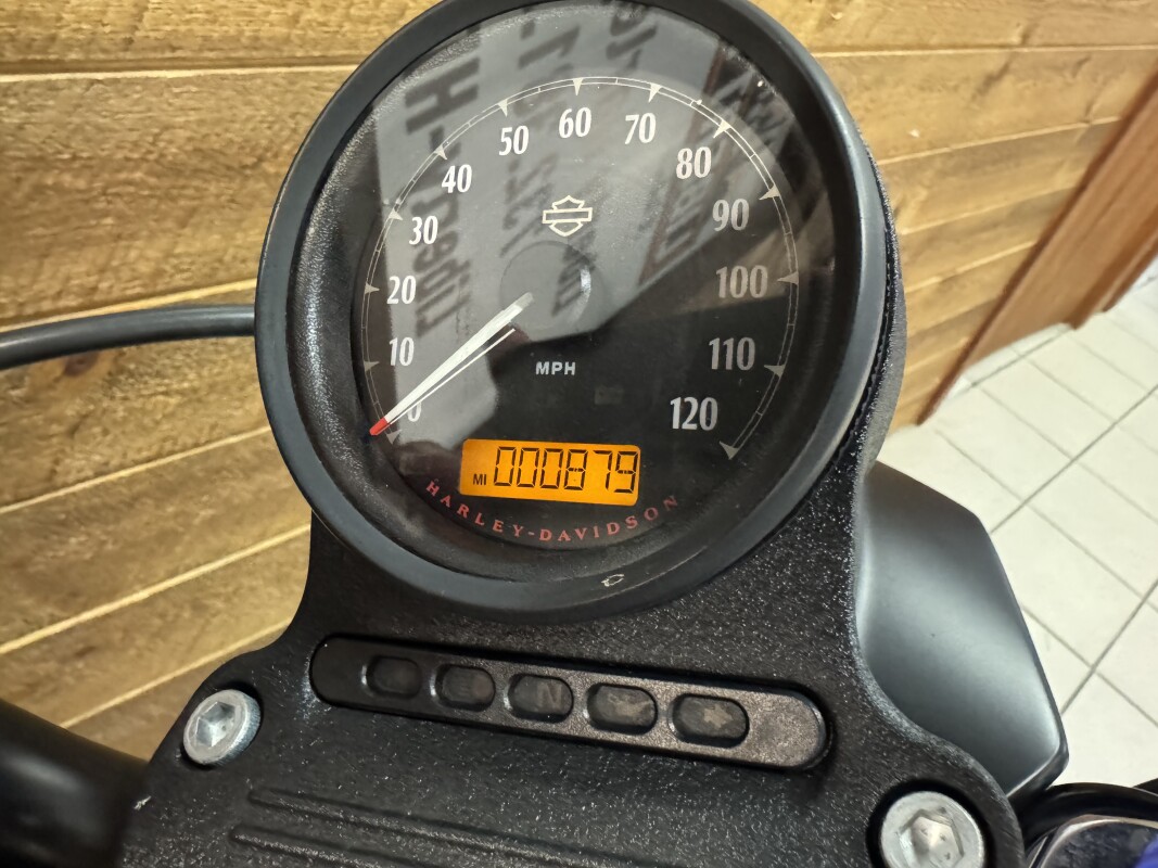 2017 Harley-Davidson Iron 883 Black Denim XL883N - Photo 7