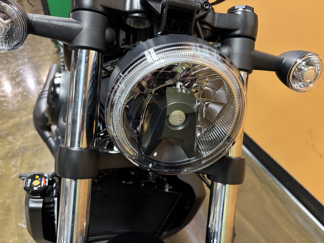 RH975 2025 Nightster - Photo 10