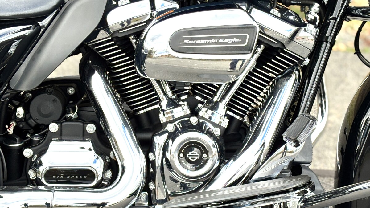 FLHXS 2017 Street Glide Special - Photo 3
