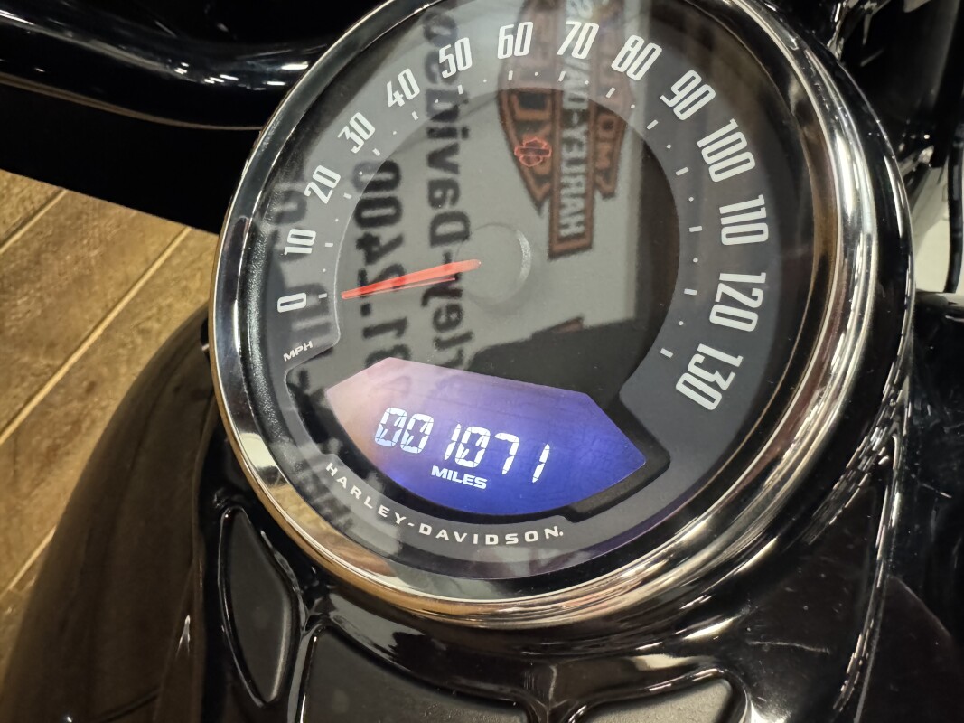 2024 Harley-Davidson Heritage Classic Vivid Black - Black Finish FLHCS - Photo 7