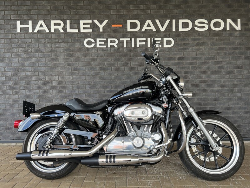 2016 Harley-Davidson® SuperLow® Vivid Black