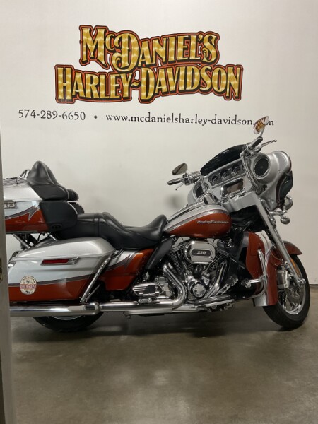 2014 Harley-Davidson® CVO™ Electra Glide Ultra Limited®