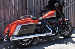 2024 Harley-Davidson® CVO™ Street Glide FLHXSE thumb 2