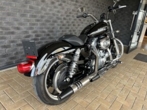 2016 Harley-Davidson® SuperLow® Vivid Black thumb 2