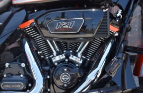 2024 Harley-Davidson® CVO™ Street Glide FLHXSE thumb 3