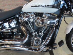 2024 Harley-Davidson® Breakout™ 117 FXBR thumb 2