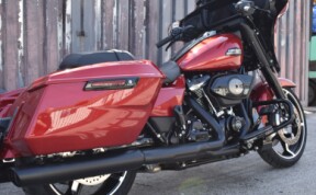 2025 Harley-Davidson® Street Glide® FLHX thumb 2