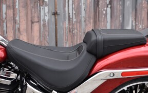 2025 Harley-Davidson® Breakout® FXBR thumb 2