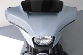 2024 Harley-Davidson® Street Glide® Atlas Silver Metallic - Black Finish thumb 1