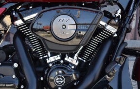 2025 Harley-Davidson® Street Glide® FLHX thumb 3