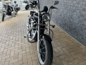 2016 Harley-Davidson® SuperLow® Vivid Black thumb 0