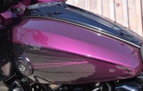 2025 Harley-Davidson® CVO™ Road Glide® FLTRXSE thumb 3