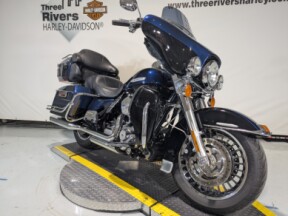 2012 Harley-Davidson® Electra Glide® Ultra Limited Big Blue Pearl/Vivid Black thumb 2
