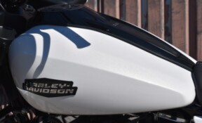 2025 Harley-Davidson® Road Glide® FLTRX thumb 3