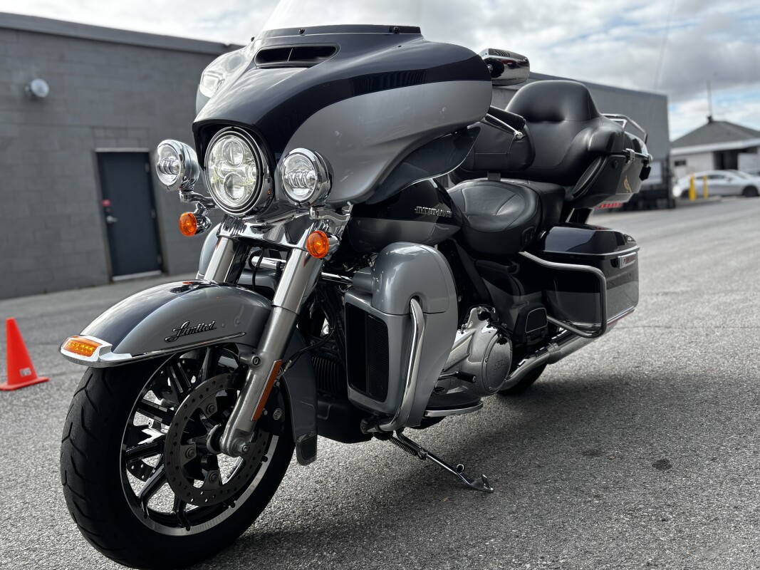2019 Harley-Davidson Ultra Limited Midnight Blue/Barracuda Silver - Photo 5