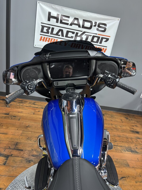 2025 Harley-Davidson Street Glide BLUE BURST - Photo 8