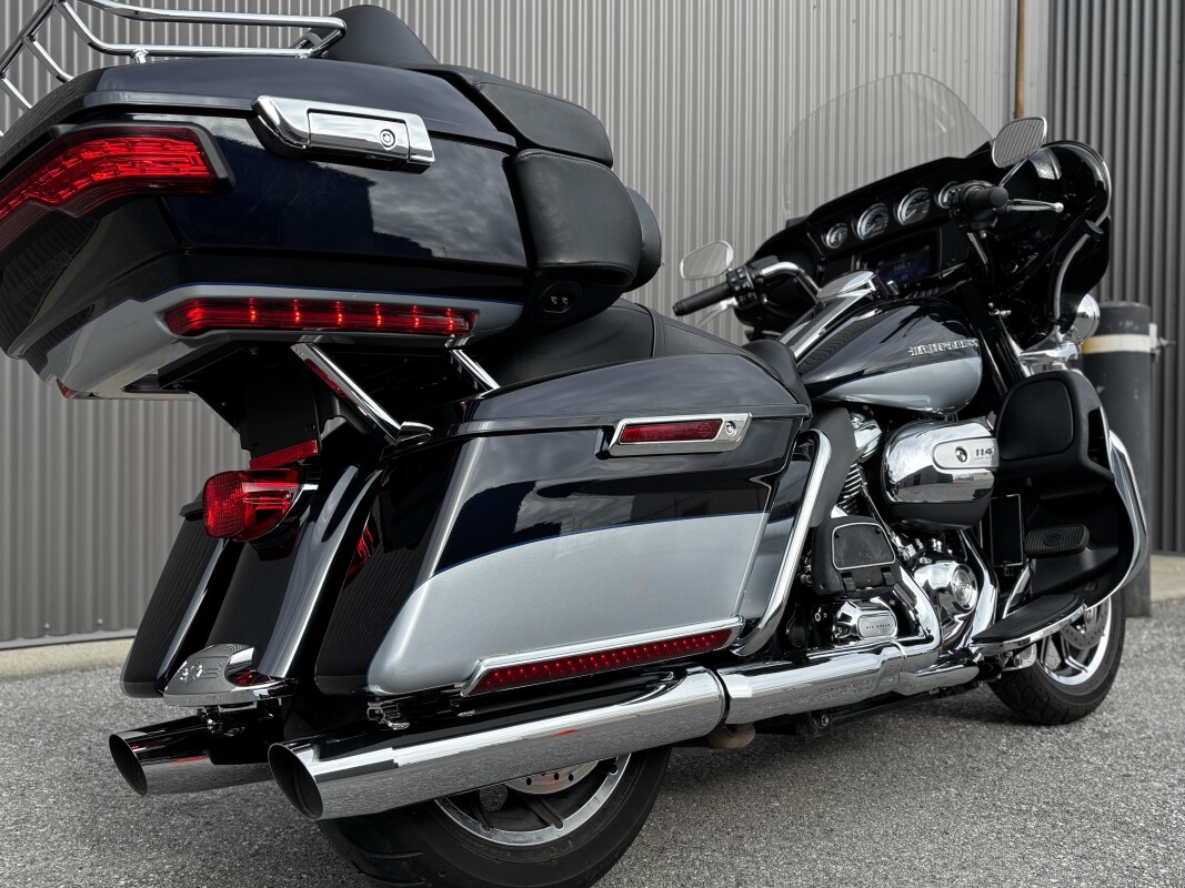2019 Harley-Davidson Ultra Limited Midnight Blue/Barracuda Silver - Photo 3
