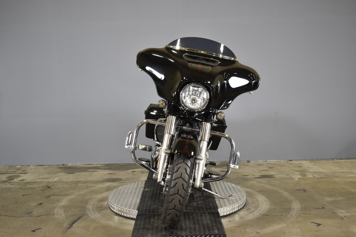 2017 Harley-Davidson Street Glide Special FLHXS - Photo 3