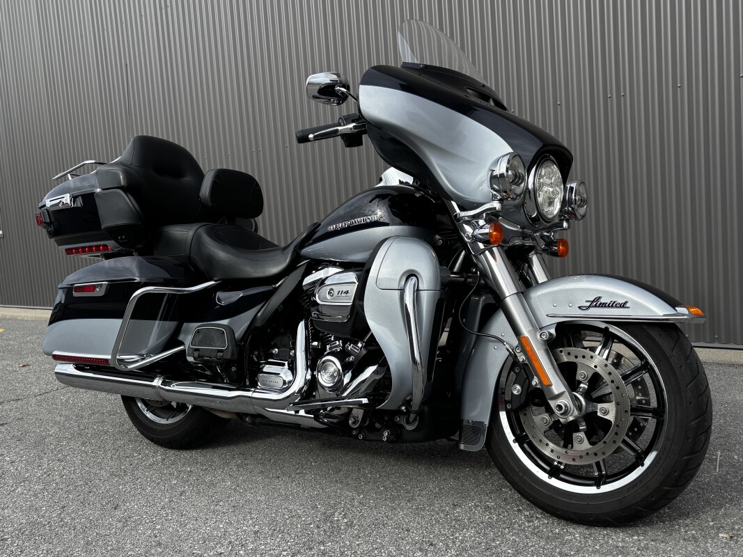 2019 Harley-Davidson Ultra Limited Midnight Blue/Barracuda Silver